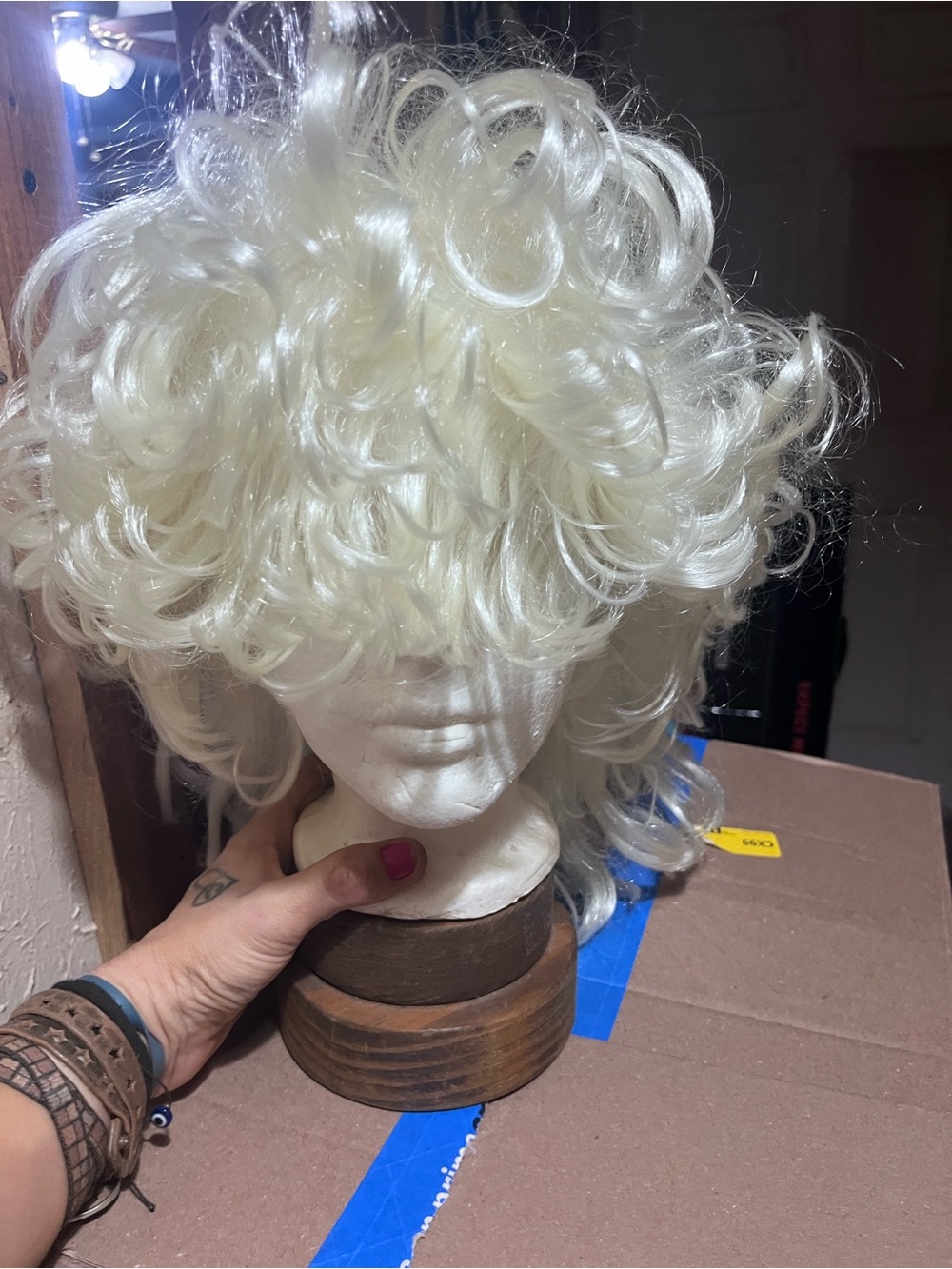 Blonde Curly Short Wig - Lightweight Synthetic Hairpiece
